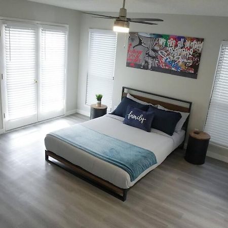 2 Bedroom Minutes From Las Vegas Strip And Airport ภายนอก รูปภาพ