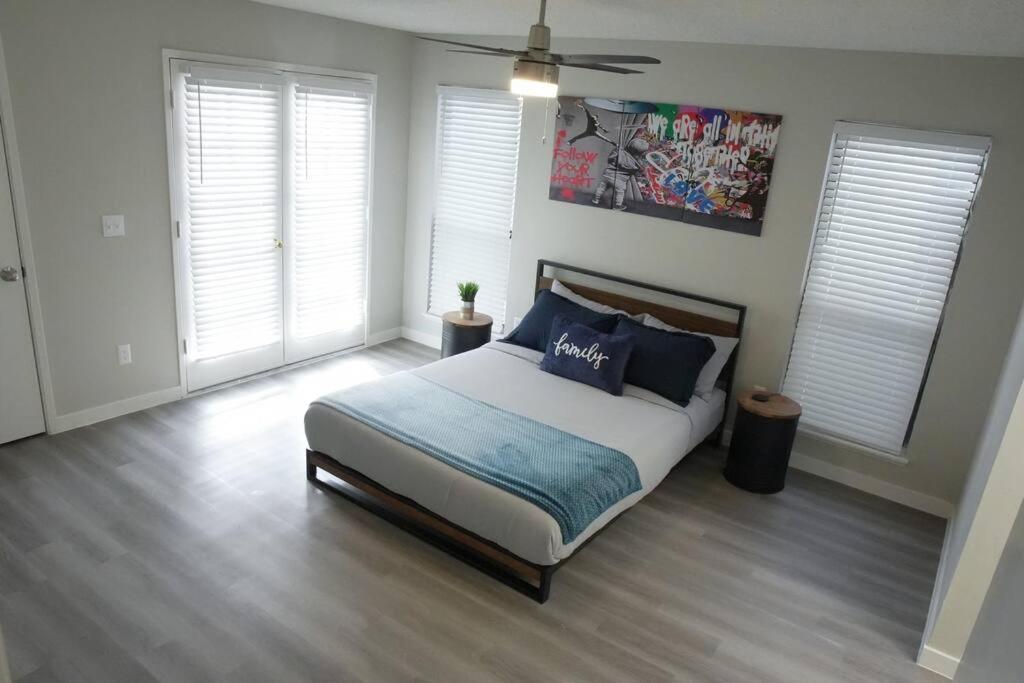 2 Bedroom Minutes From Las Vegas Strip And Airport ภายนอก รูปภาพ